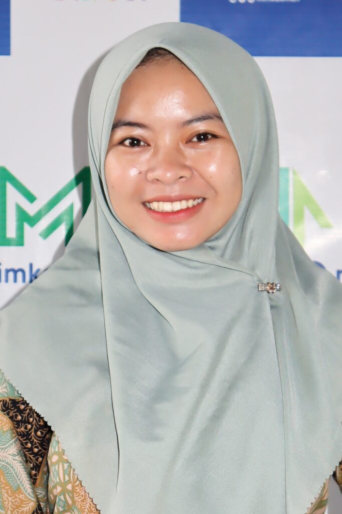 This image has an empty alt attribute; its file name is IMG_4632-682x1024.jpg